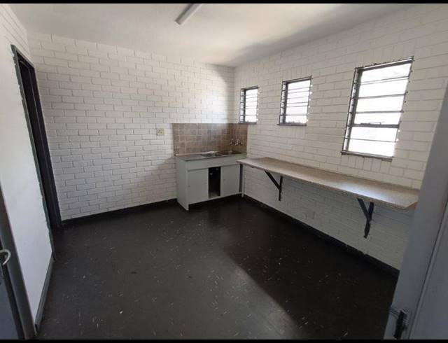 INDUSTRIAL PROPERTY TO RENT IN KYA SANDS